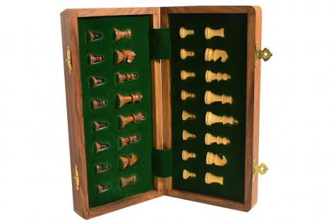 MAGNETIC OLIVE WOODEN CHESS SET
