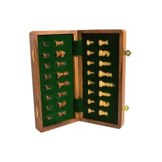 MAGNETIC OLIVE WOODEN CHESS SET